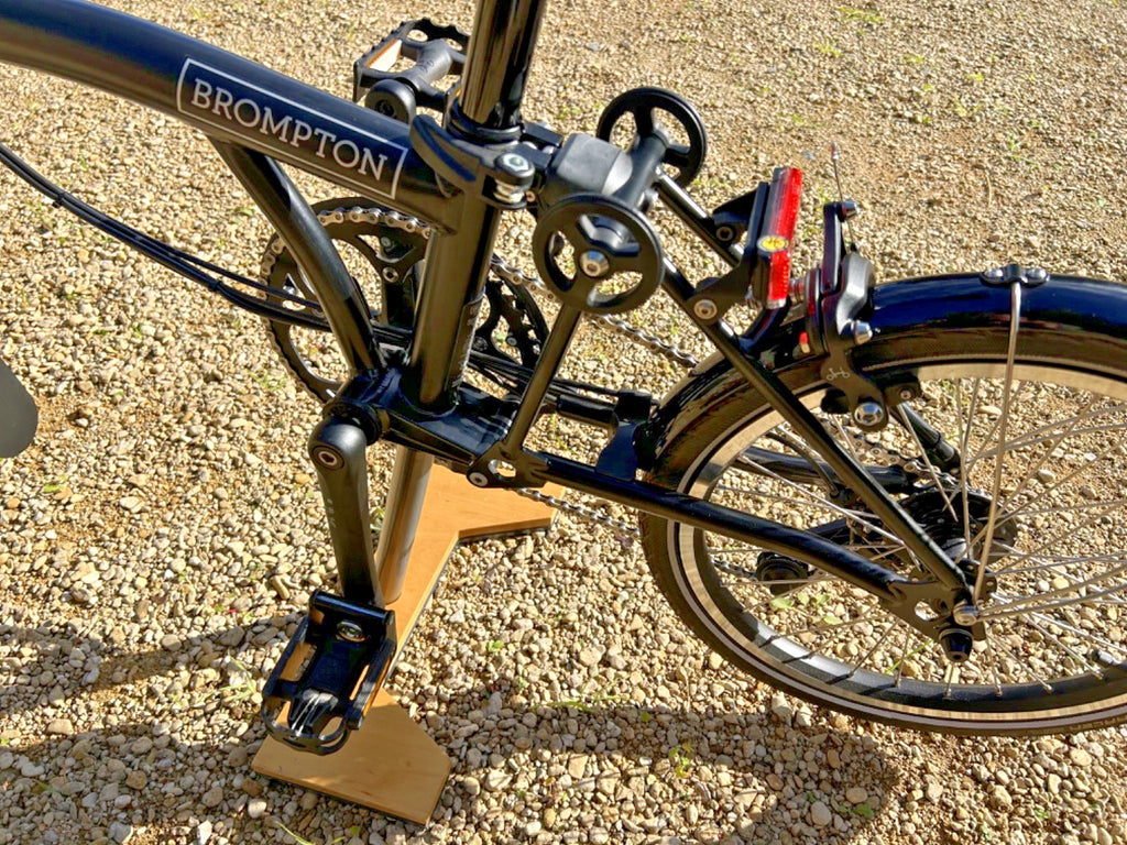 Brompton Electric C-Line folding bike H4L 4-speed black