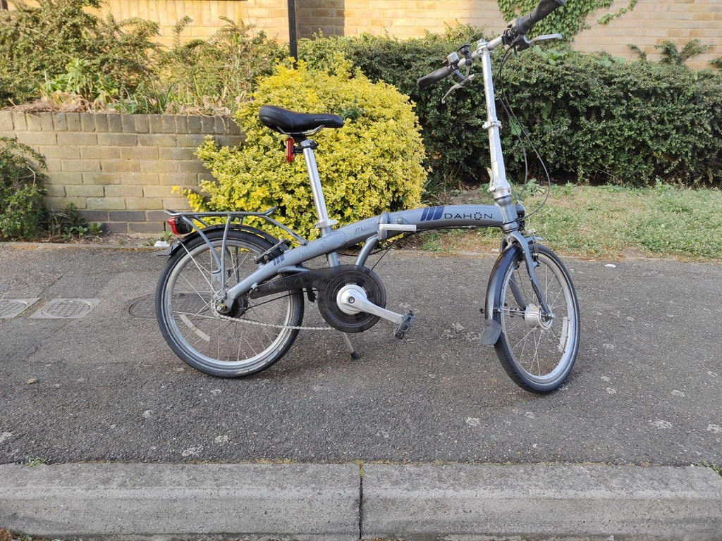 Dahon M8 XL folding bike in good working condition + Free master lock