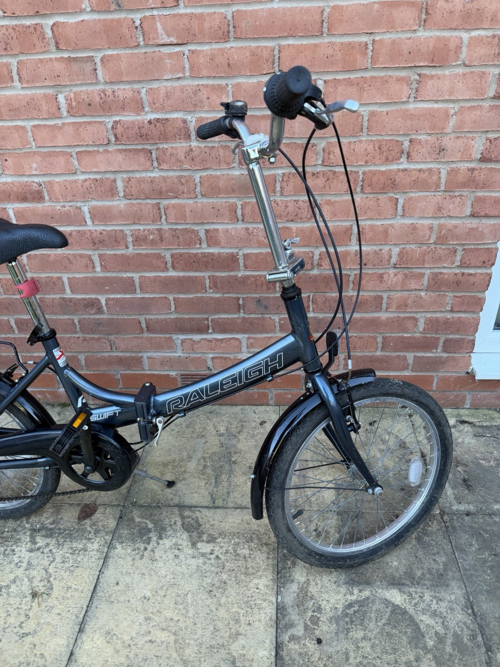 Blue Folding Raleigh Swift Fold up  Frame 6 Gears Revoshift 20” Wheels