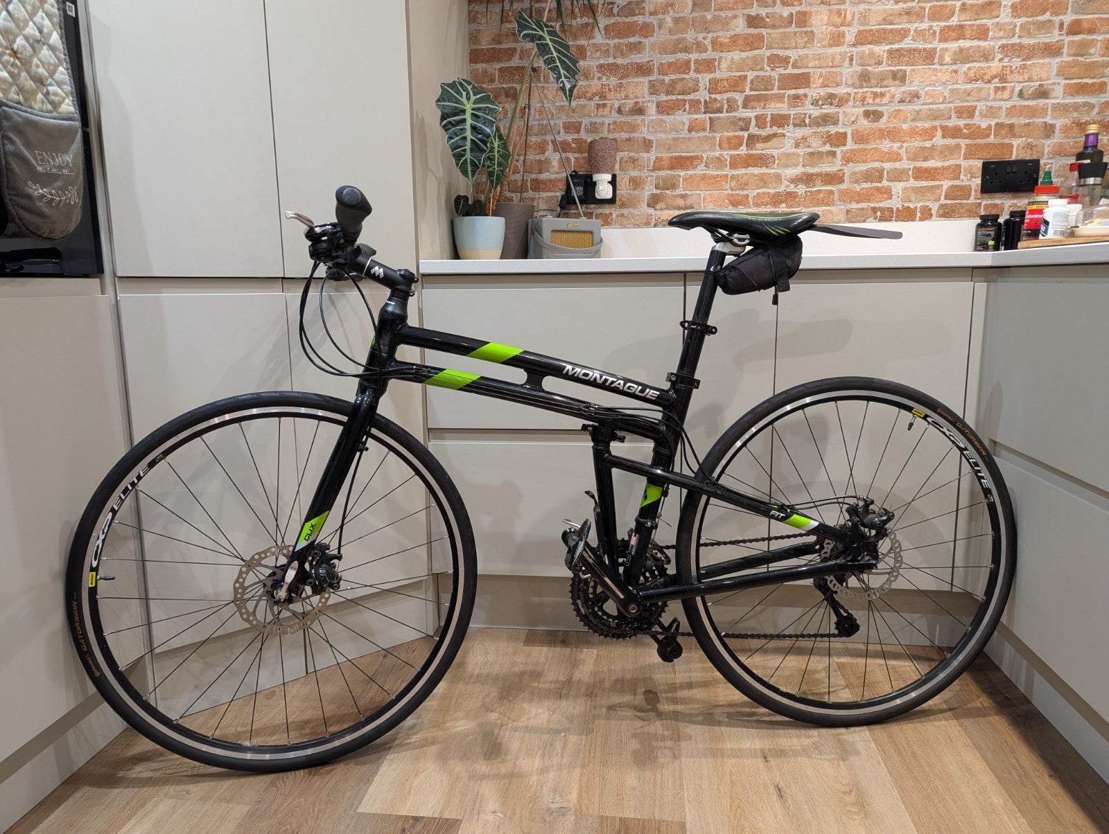 Montague Fit folding bike