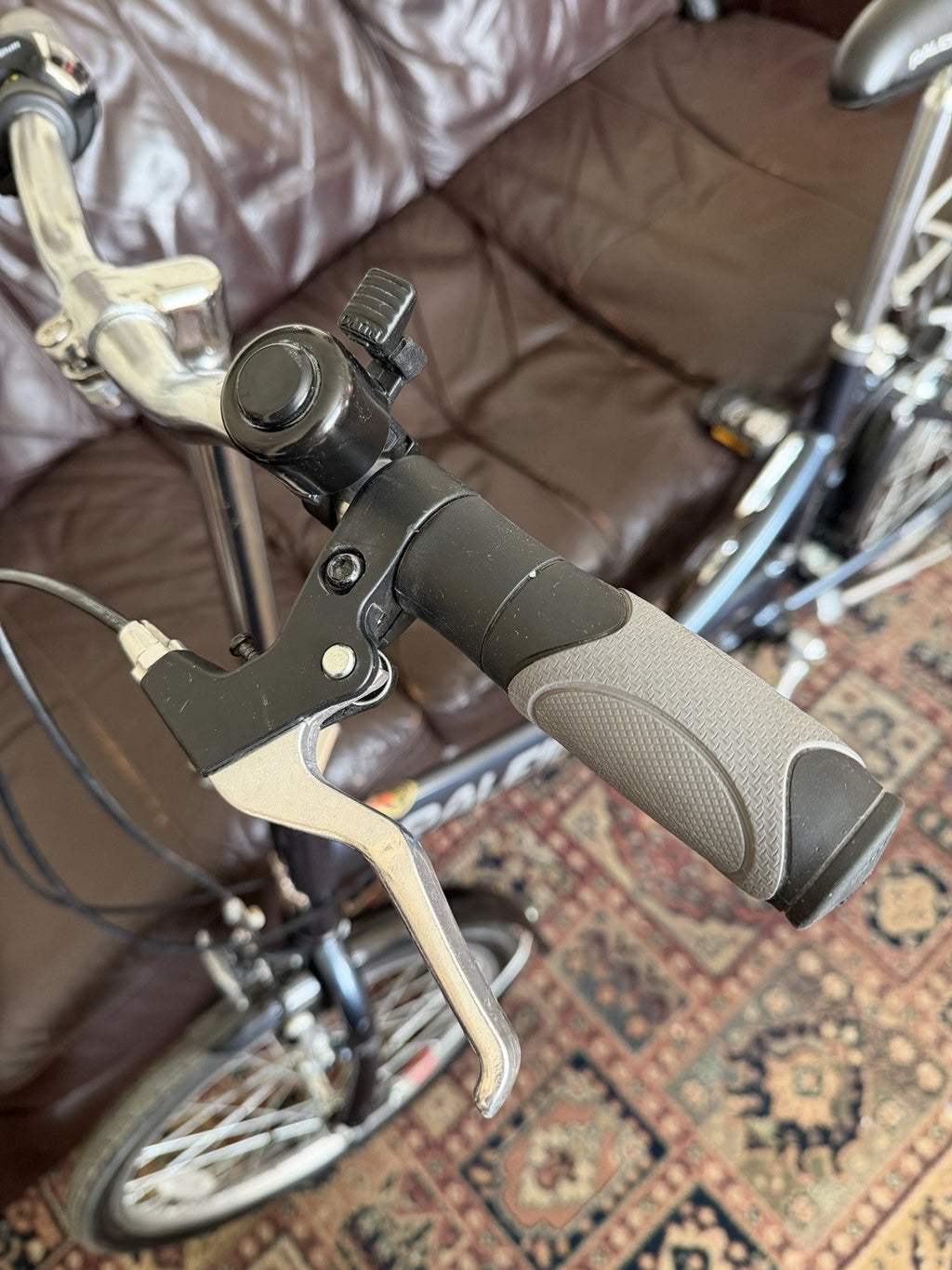 Raleigh Evo 7 Folding Bike 20” Shimano 7 Speed With Rack & Bag