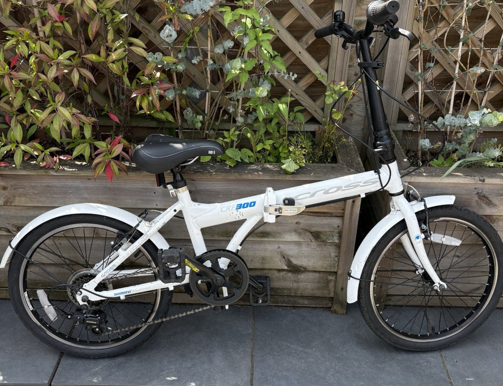 Cross CRF300 Folding Bike 20" Wheels White 6 Speed Aluminium Mudguards V-Brake