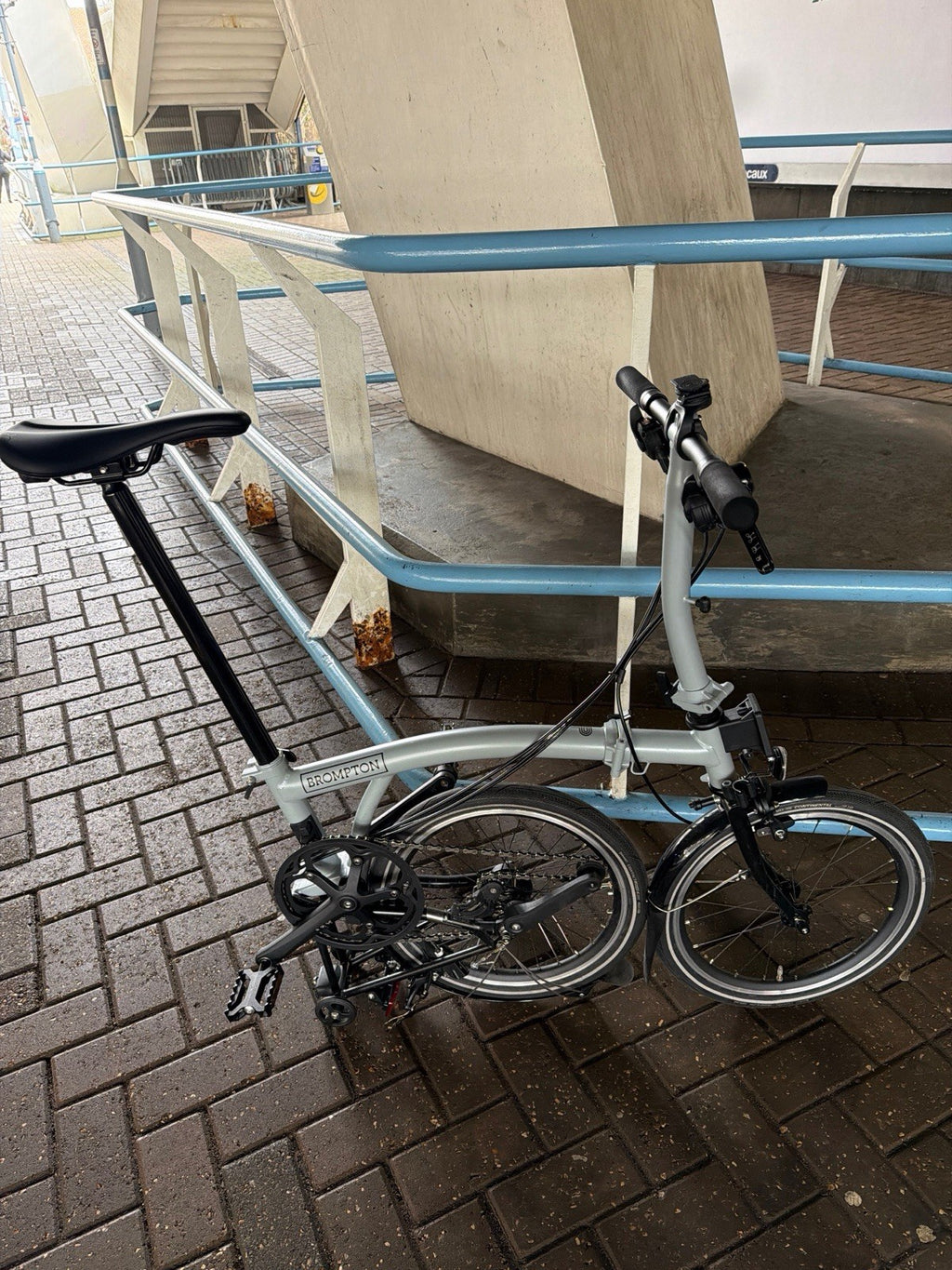 Brompton P Line Explore 12-Speed 2025 – Lunar Ice – Excellent Condition