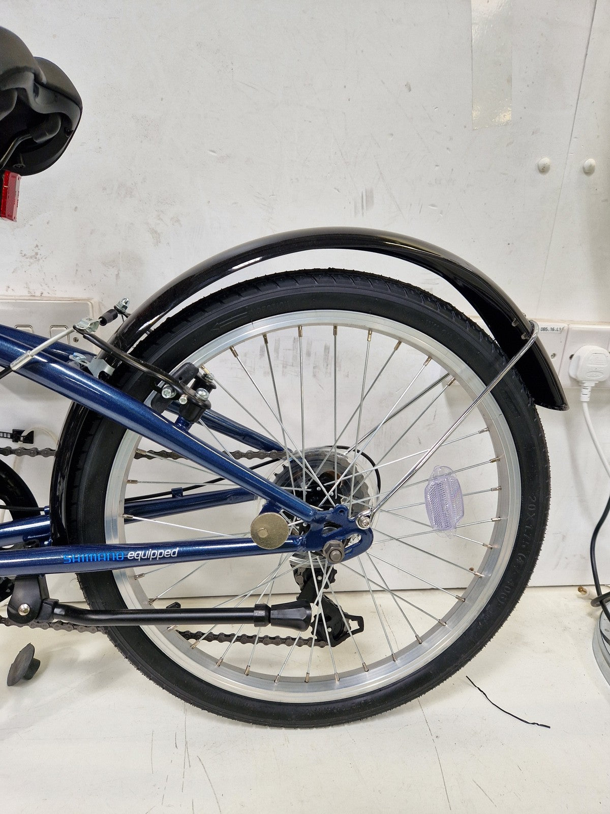 Apollo Transport Compact Folding 20" Wheels Steel Frame 6-Speed Bike - Navy A