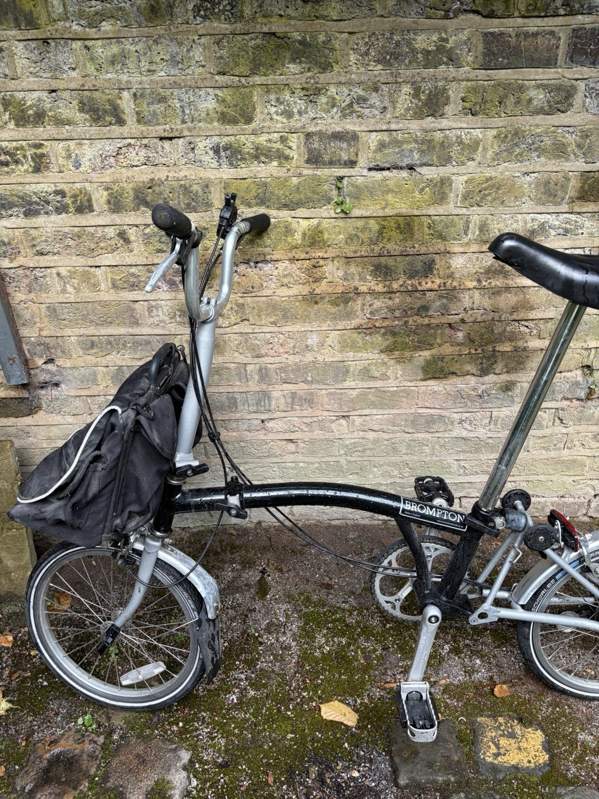 Brompton Folding Bike 16in 31cm Black/Silver Mudguards Reflectors Front Bag inc