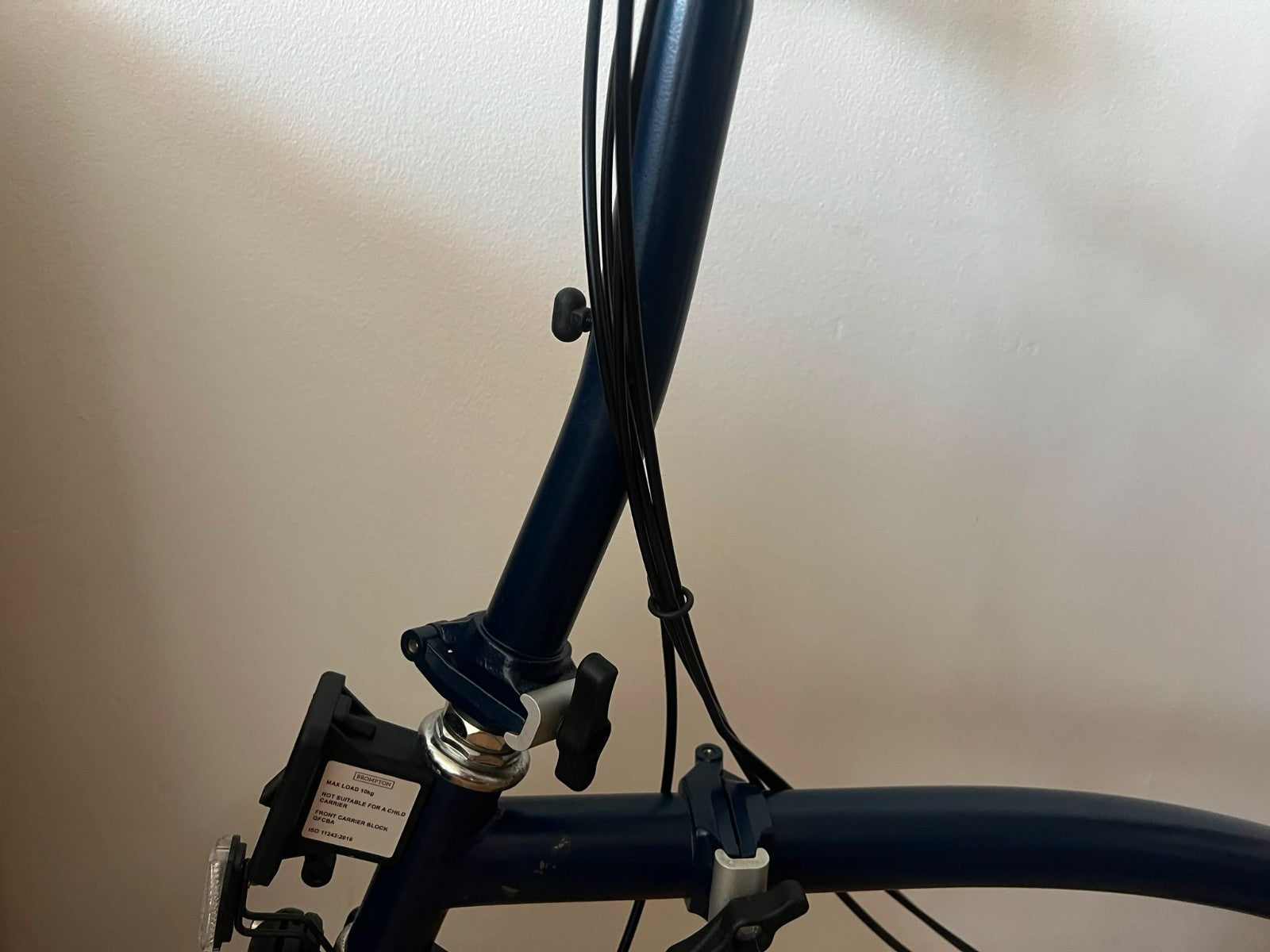 Brompton C Line M6L (6 Speed) folding bicycle - Navy BLUE (Excellent CONDITION)