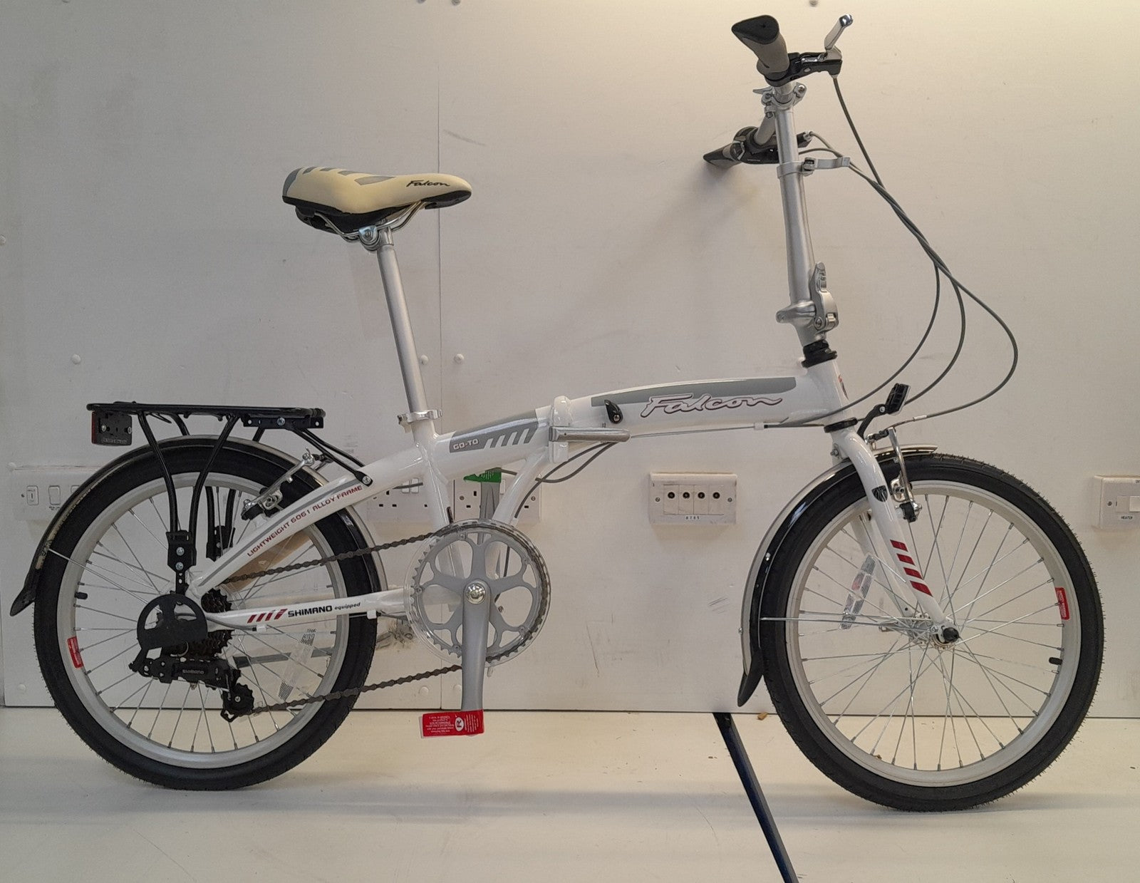 Falcon Go-to Unisex 20" Wheel 7-Speed Compact Alloy Folding Bike - White A