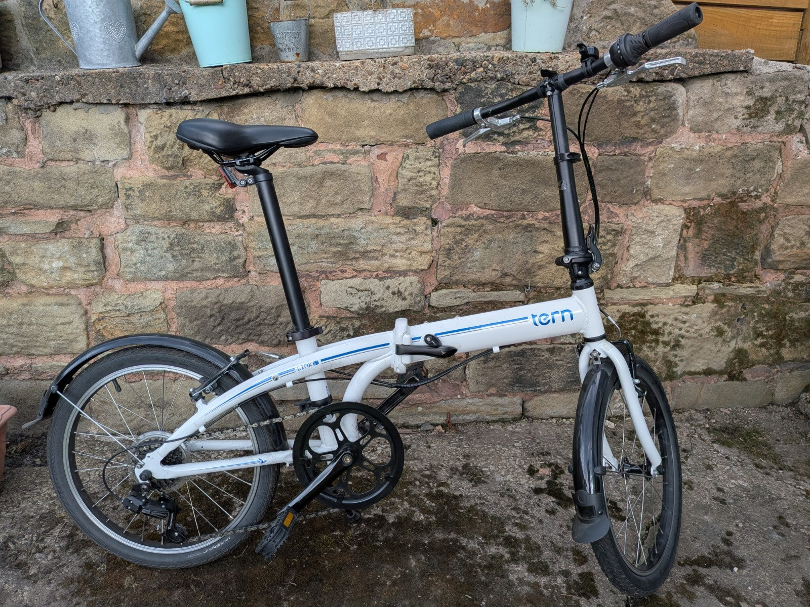 Tern Link B7 Folding Bike 20" 7- Speed - White - Great Condition
