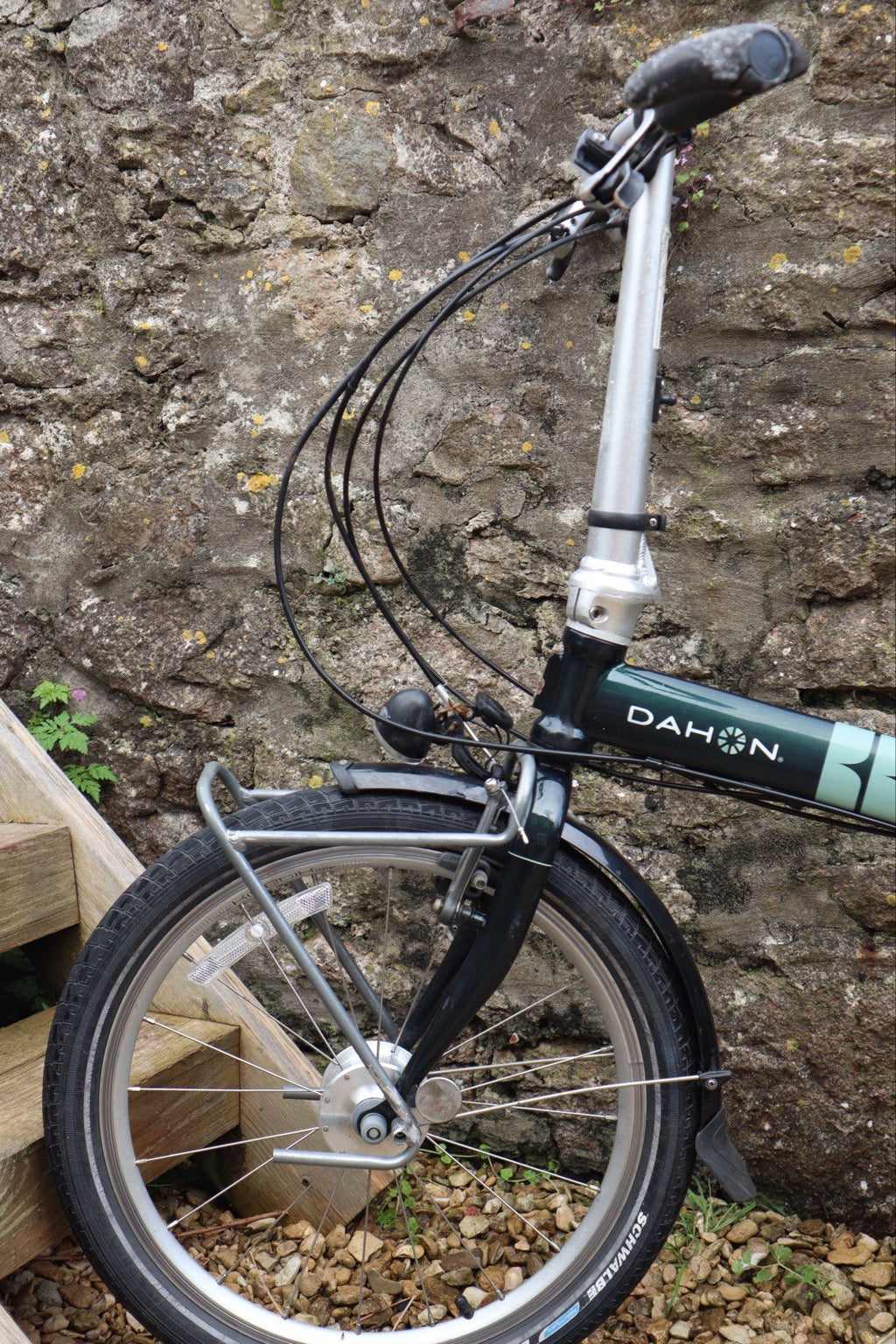 Dahon Speed TR Folding Bicycle. 20” Wheels. 24 Gears And racks. Versatile!