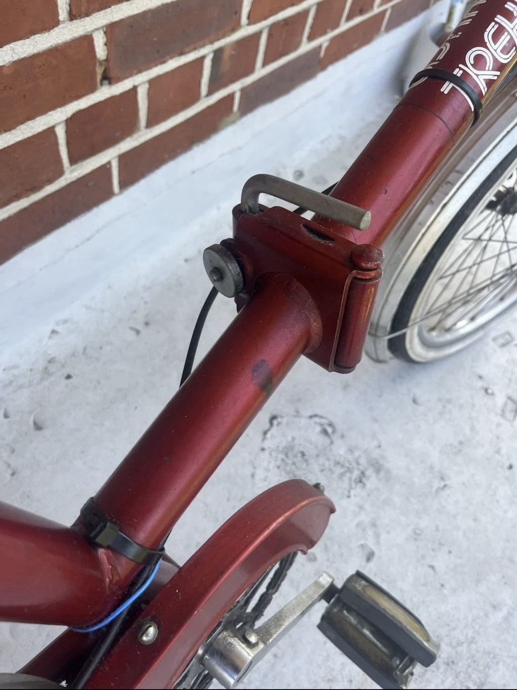 Vintage Trekker Folding Bike Red