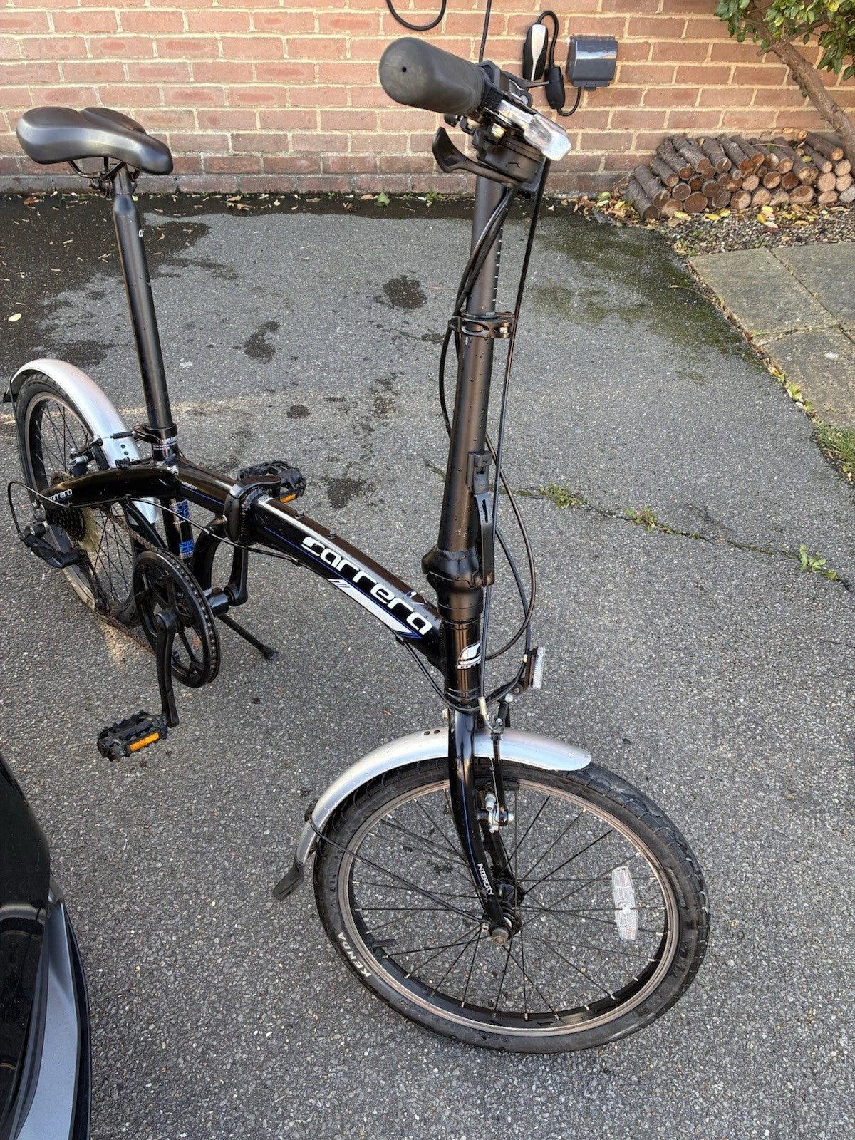 Carrera Folding Bike 20 in Black/Silver Hub Gears Flat Bar Mudguards Kickstand