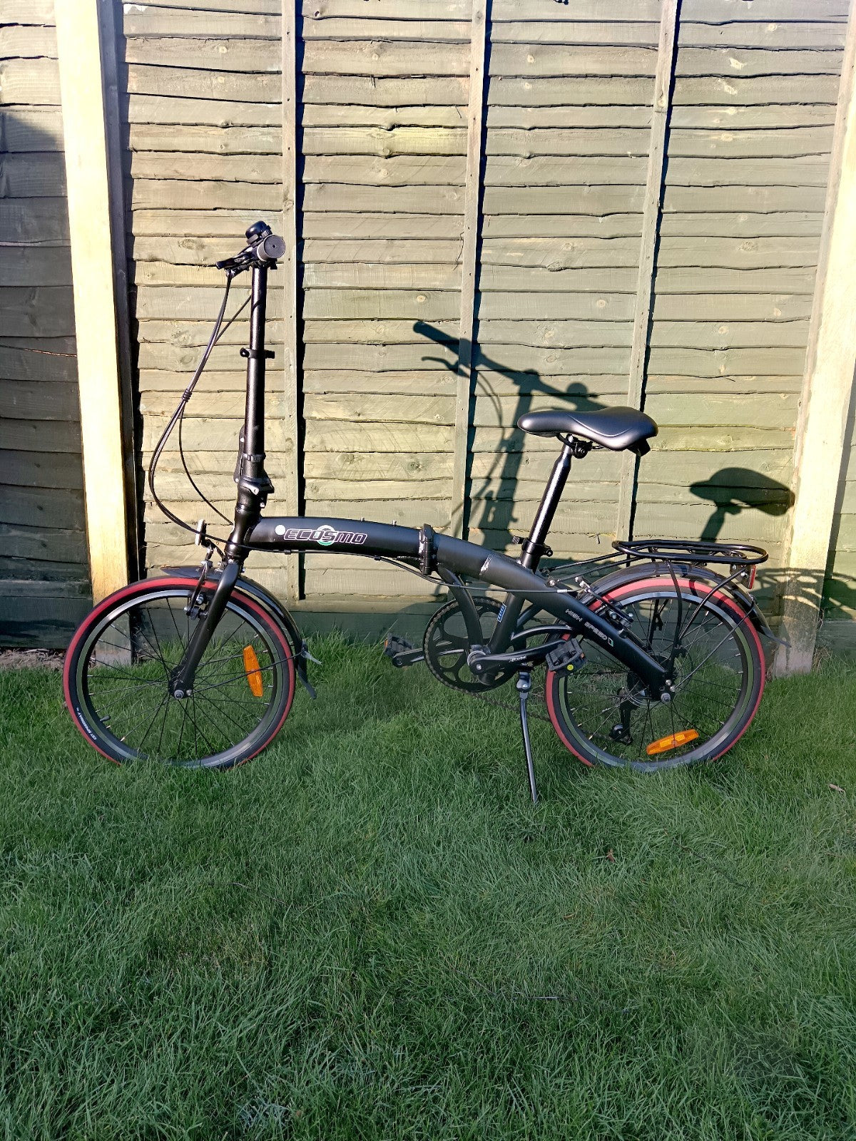 Ecosmo Folding Bike 20” Wheels Shimano 7-Speed – Used Twice – RRP £305