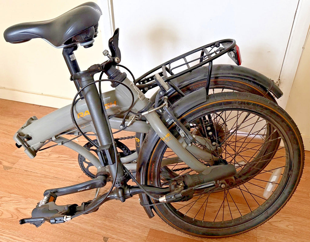 Raleigh Evo 2 Folding Bike - 7 Speed Shimano - 20" Wheels - Grey - Used