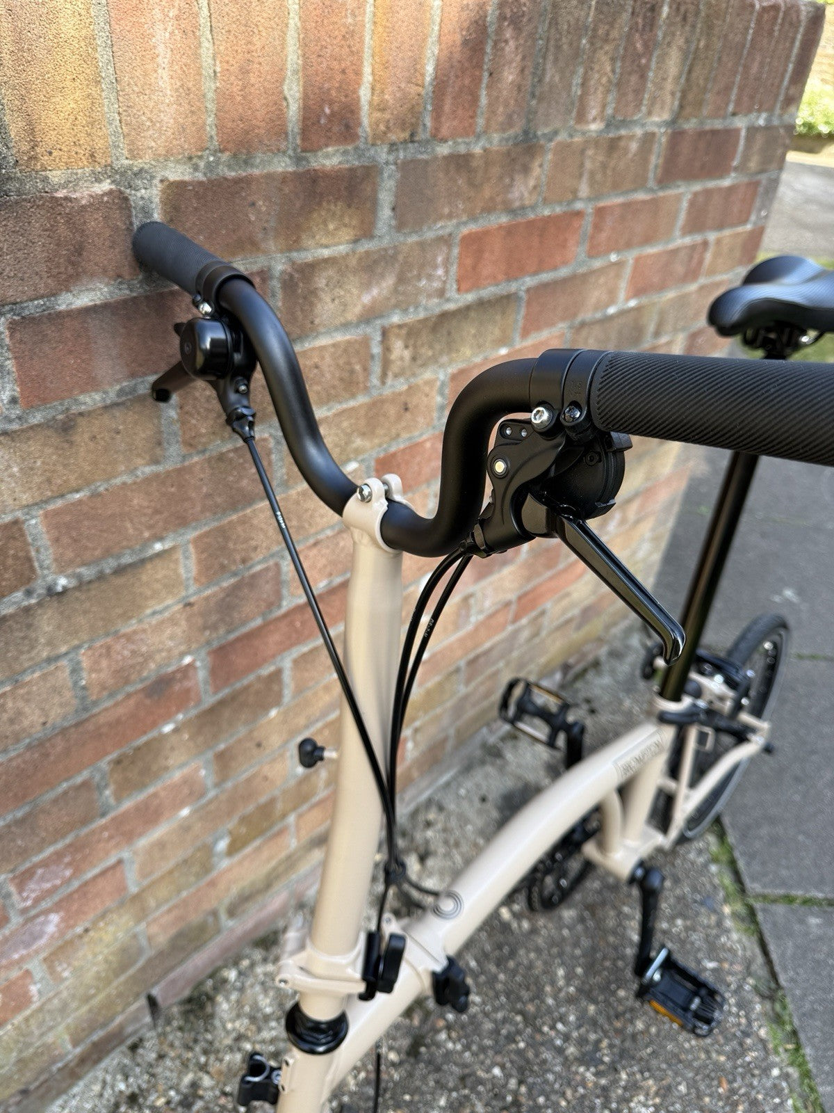 Brompton C-Line Folding Bicycle 2-Speed (Dune Sand)