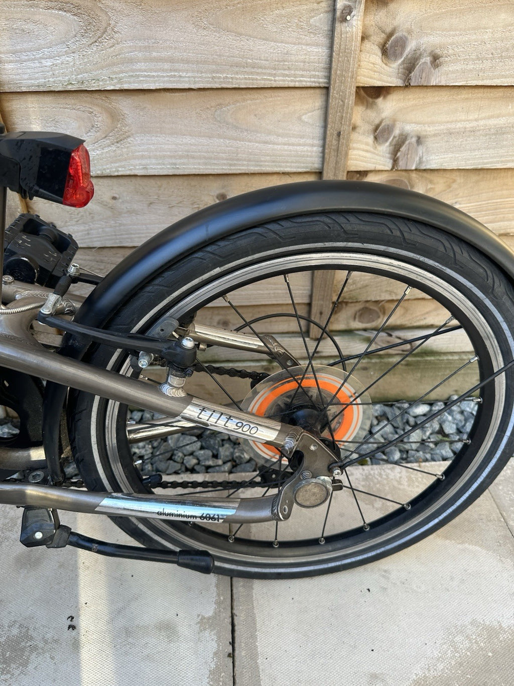 BTWIN Tilt 900 Folding Bike 9-Speed, Lightweight