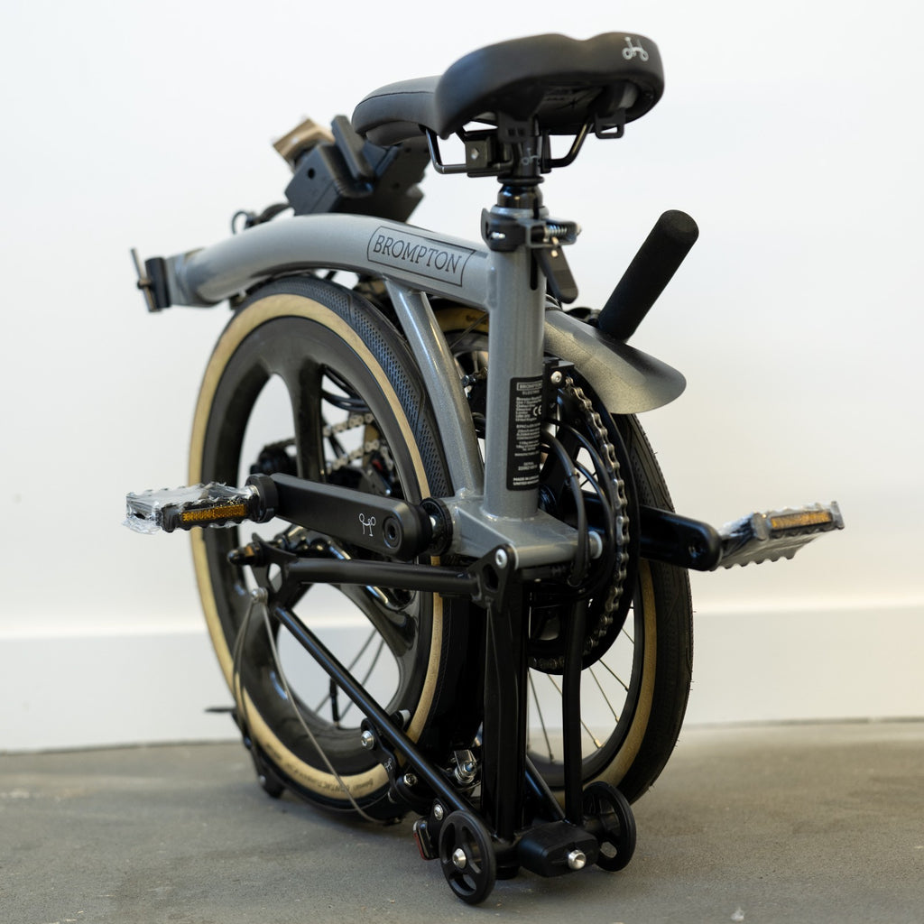 Brompton P Line Electric Storm Grey SMC Carbon Wheel Chris King Ti NOV 15.48kg