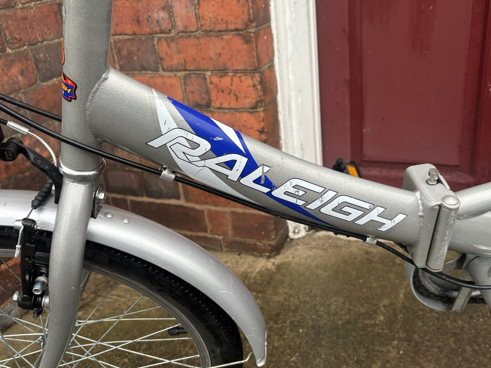 Raleigh Folding Bike 6 Speed Shimano Revishift 20” Wheels Well Maintained