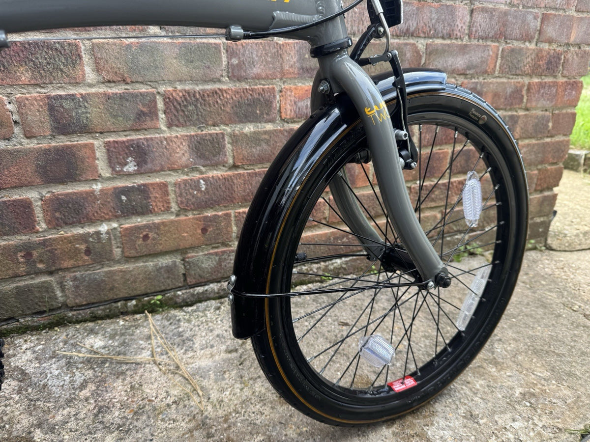 Raleigh Evo Two 20in Folding Bike 6 Speed V-Brake Rack Mudguards Grey Black