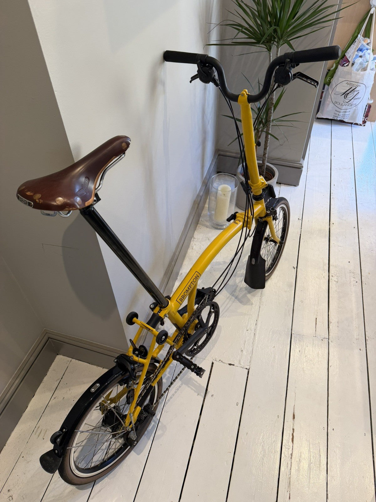 Brompton 2025 C-Line 6-speed High Handlebar - Yellow - Excellent Condition