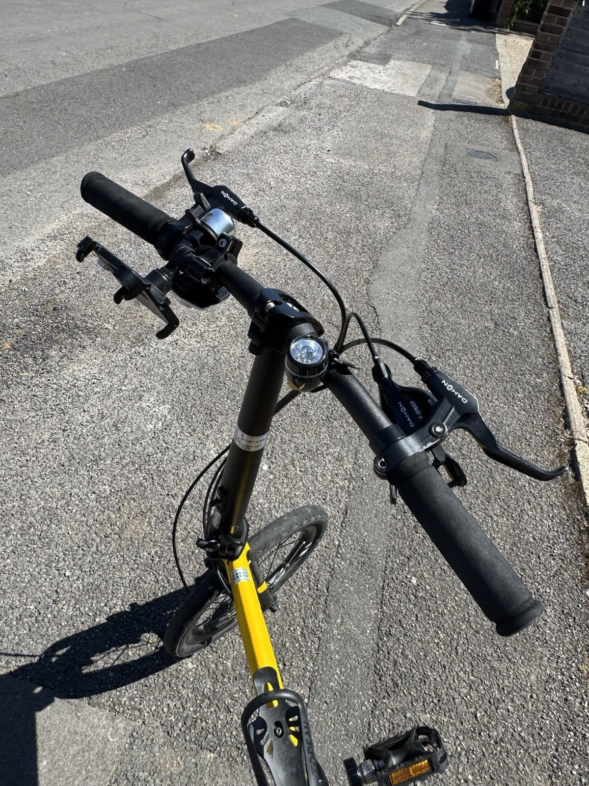 DAHON K3 Plus Folding Bike Yellow Black Aluminium 9 Speed collect from RG65HQ