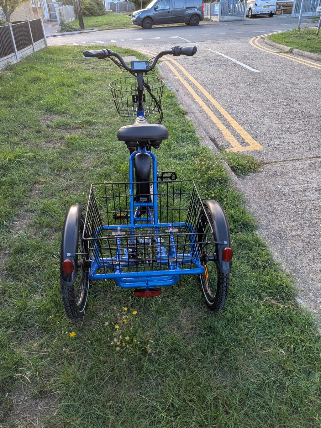 Jorvik JET-E Elite Folding Electric Tricycle,20" ONLY 2 MILES,NEW, DELIVERY
