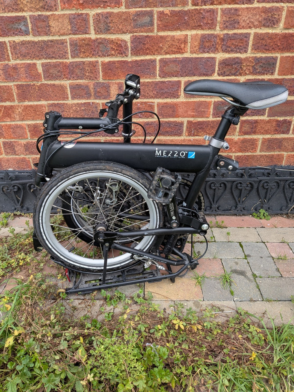 Mezzo D9 Lightweight folding Bike, Hardly Been Ridden, With Original Unused BAG