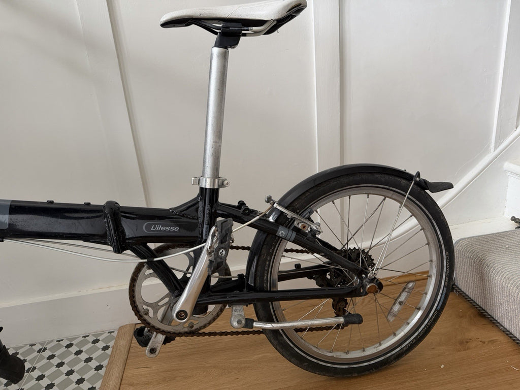 Dahon Vitesse 7005 Folding Bike 7-Speed, 20-inch, Black