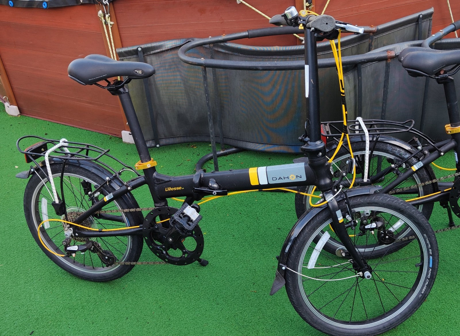 2 x Dahon Fold Away Bikes, Free Carrying Bags come with them