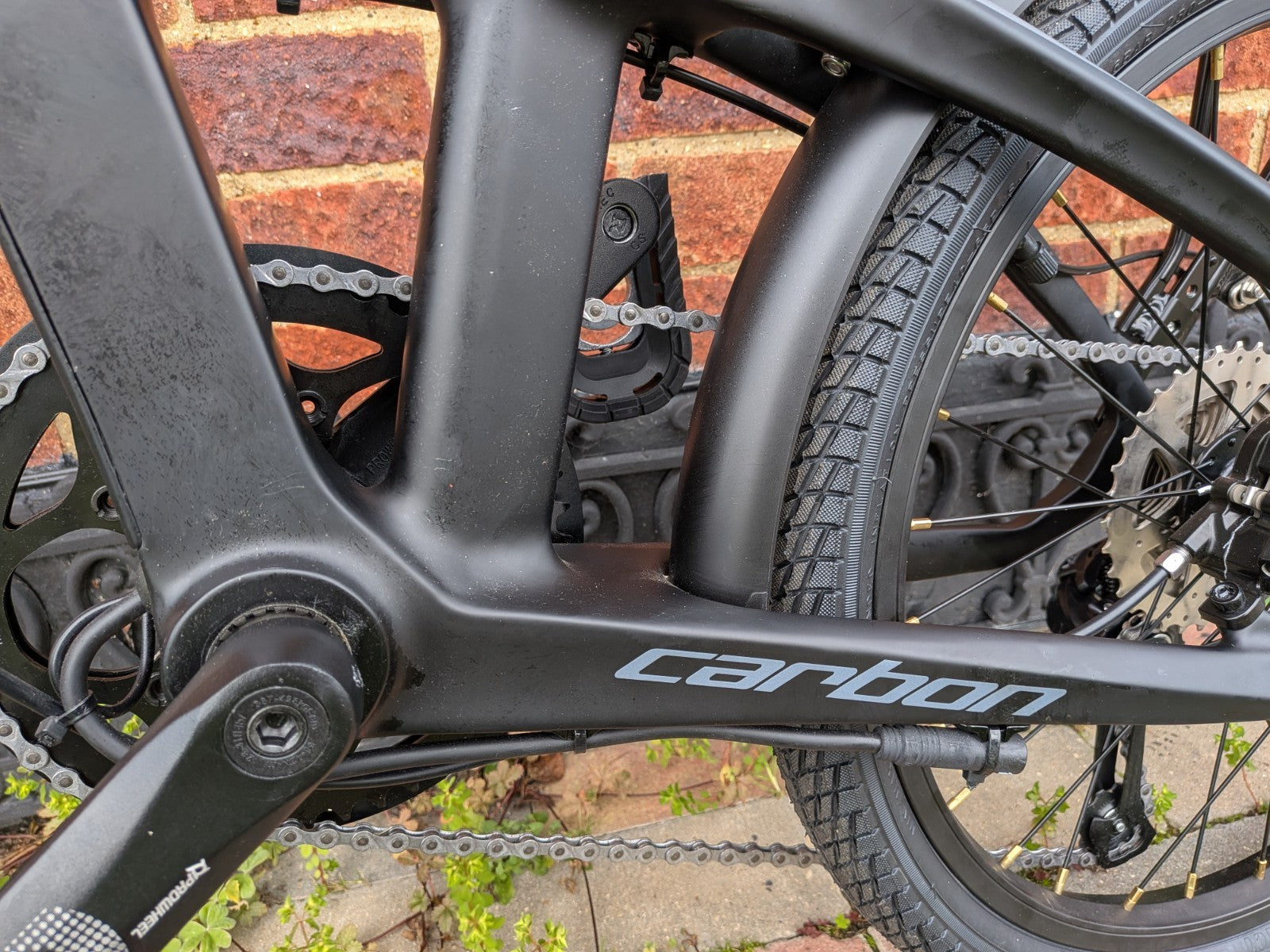 Carbon Fibre Frame folding bike,9 Speed, Hydraulic Brakes, BRAND NEW,L@@k
