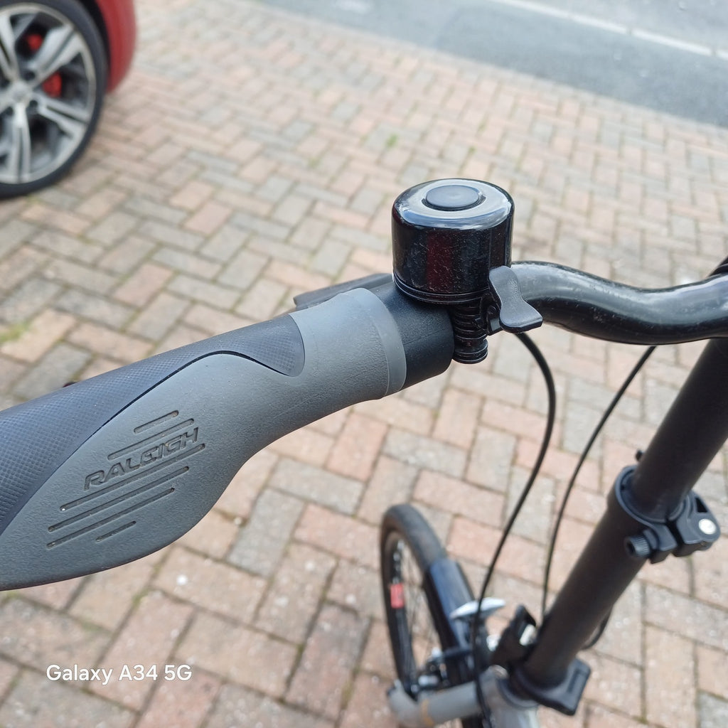 Raleigh Evo 2 Folding Bike 7-Speed Shimano Gears Grey