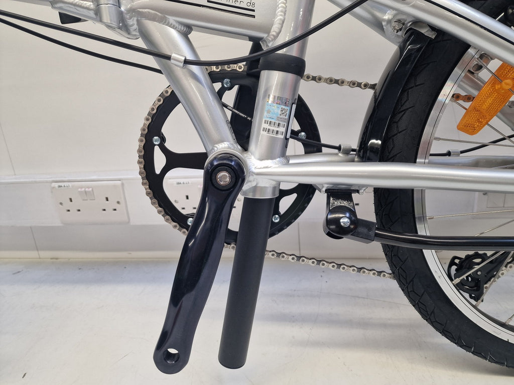 Dahon Mariner D8 8-Speed 20" Wheel Lightweight Alloy Folding Bike - Silver A