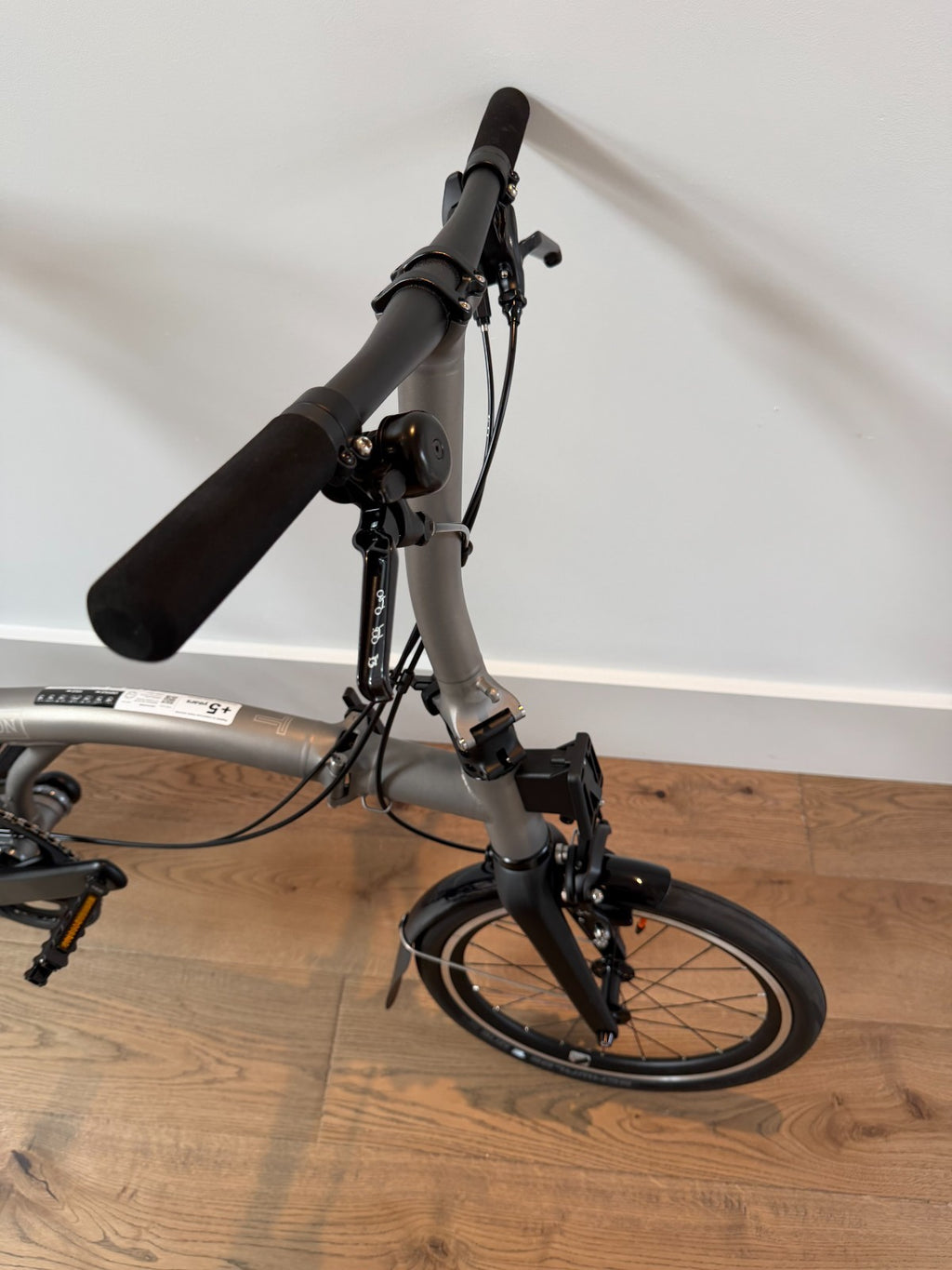 Brompton T Line Folding Bike 4-Speed 16in Wheels Titanium Blasted Titanium