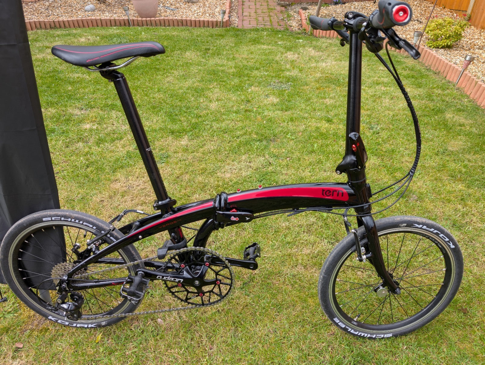 Tern Verge P9 Red & Black 9 Speed Folding Bike in Excellent Condition One Owner