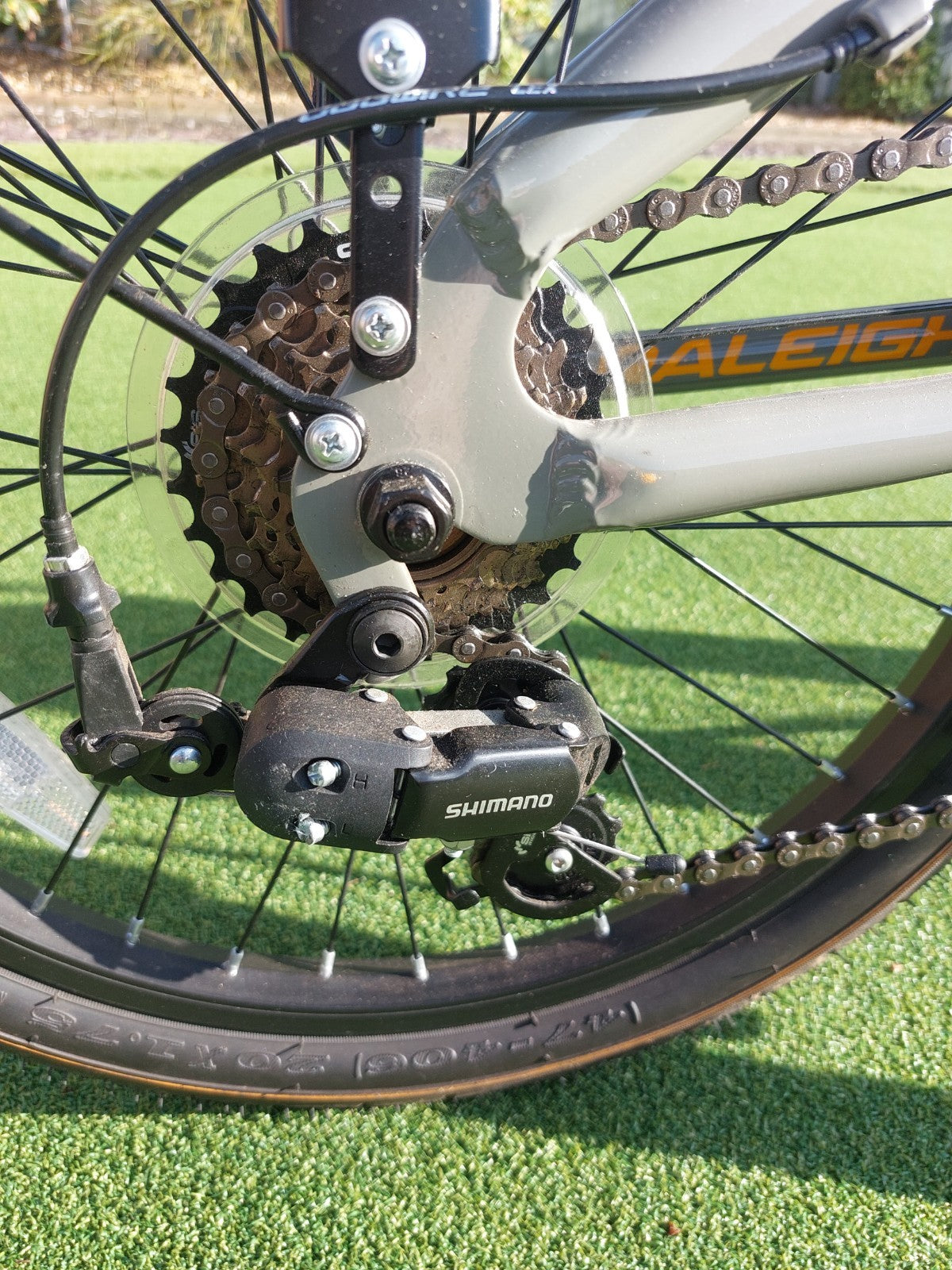 Raleigh Evo 2 Folding Bike 7-Speed Shimano Gears Grey Excellent Condition