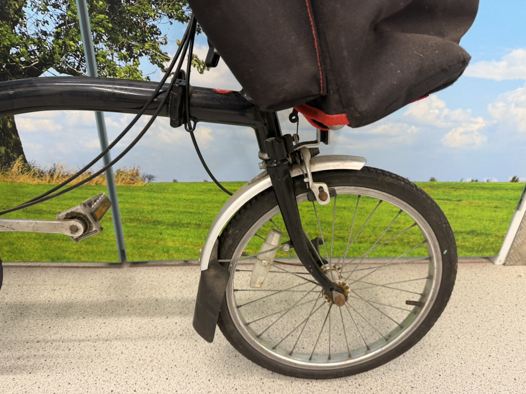 Brompton C Line M5L (5 Speed) folding bicycle -Black