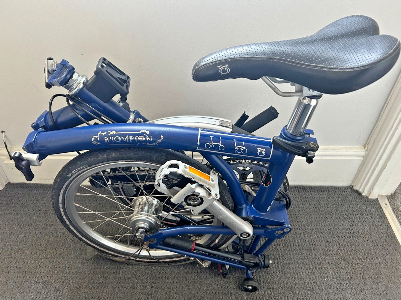 Brompton M6R in Cobalt Blue Folding bike C Line
