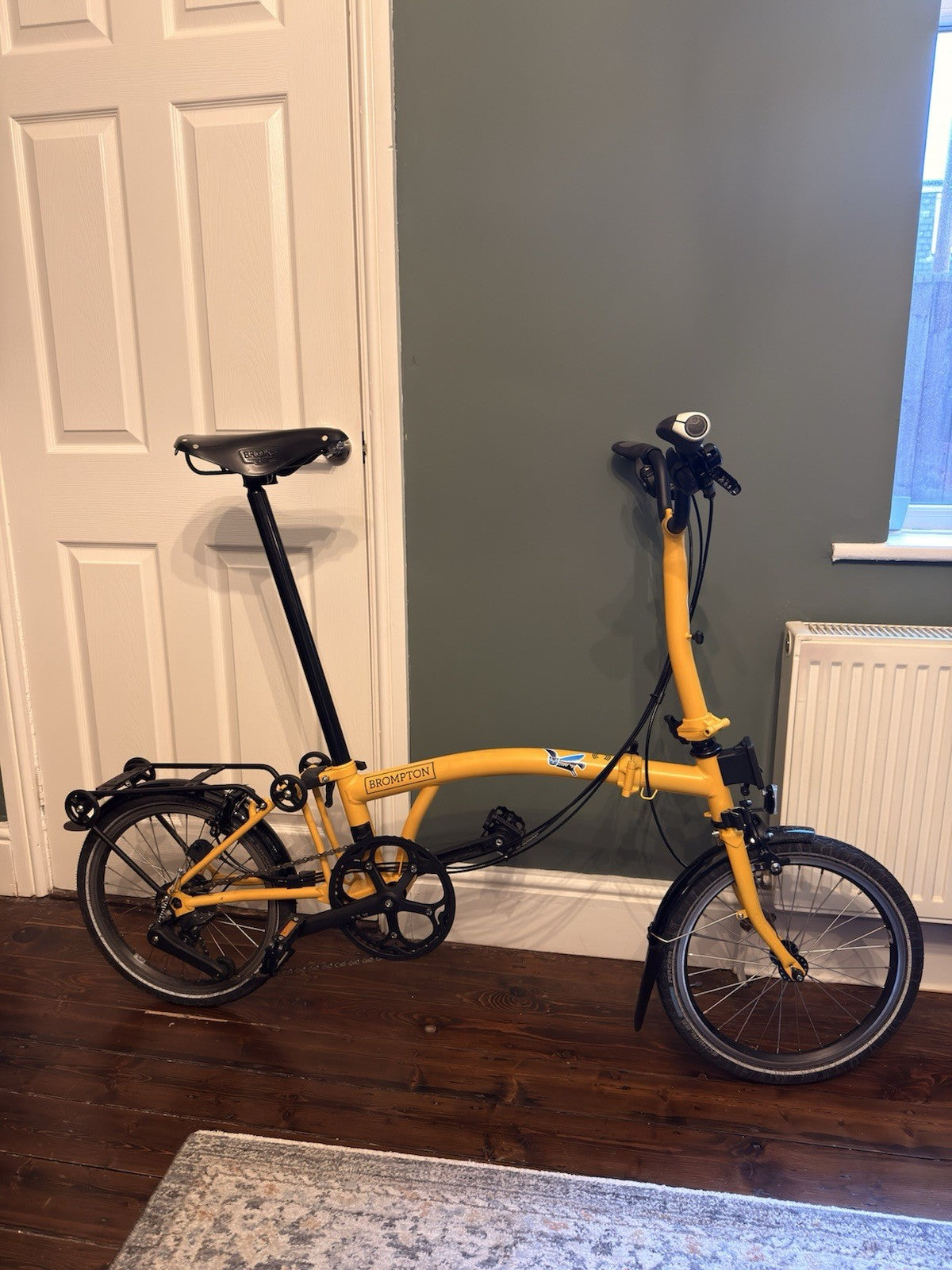 Brompton C line 12 Speed Bumblebee Yellow Mid - M12L - RRP £1599 - Roller Rack