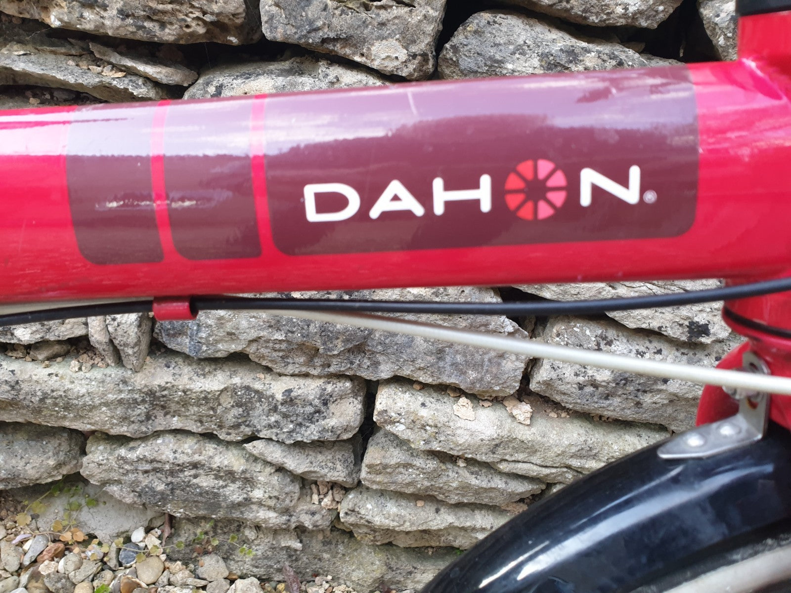 Dahon Speed D7 with pump in the Seatpost. 7 speed rapid rise gears.