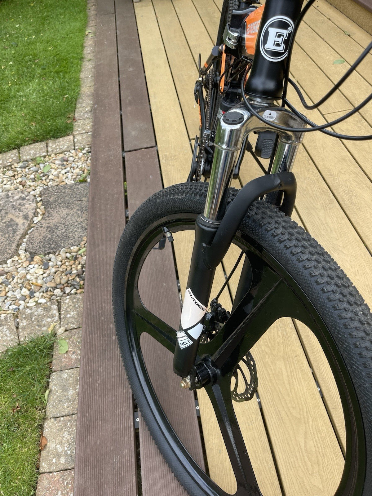 Eurobike G7 Folding Mountain Bike Dual Disc 17" Frame, 27.5" Wheels