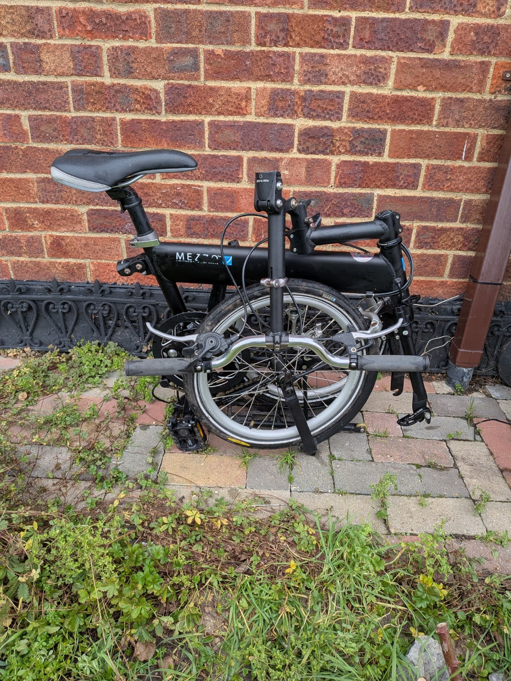 Mezzo D9 Lightweight folding Bike, Hardly Been Ridden, With Original Unused BAG