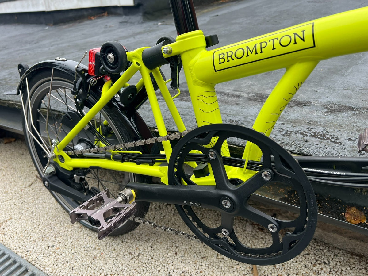 Brompton C Line 6 Speed folding bicycle - Lime green 2023 with extras