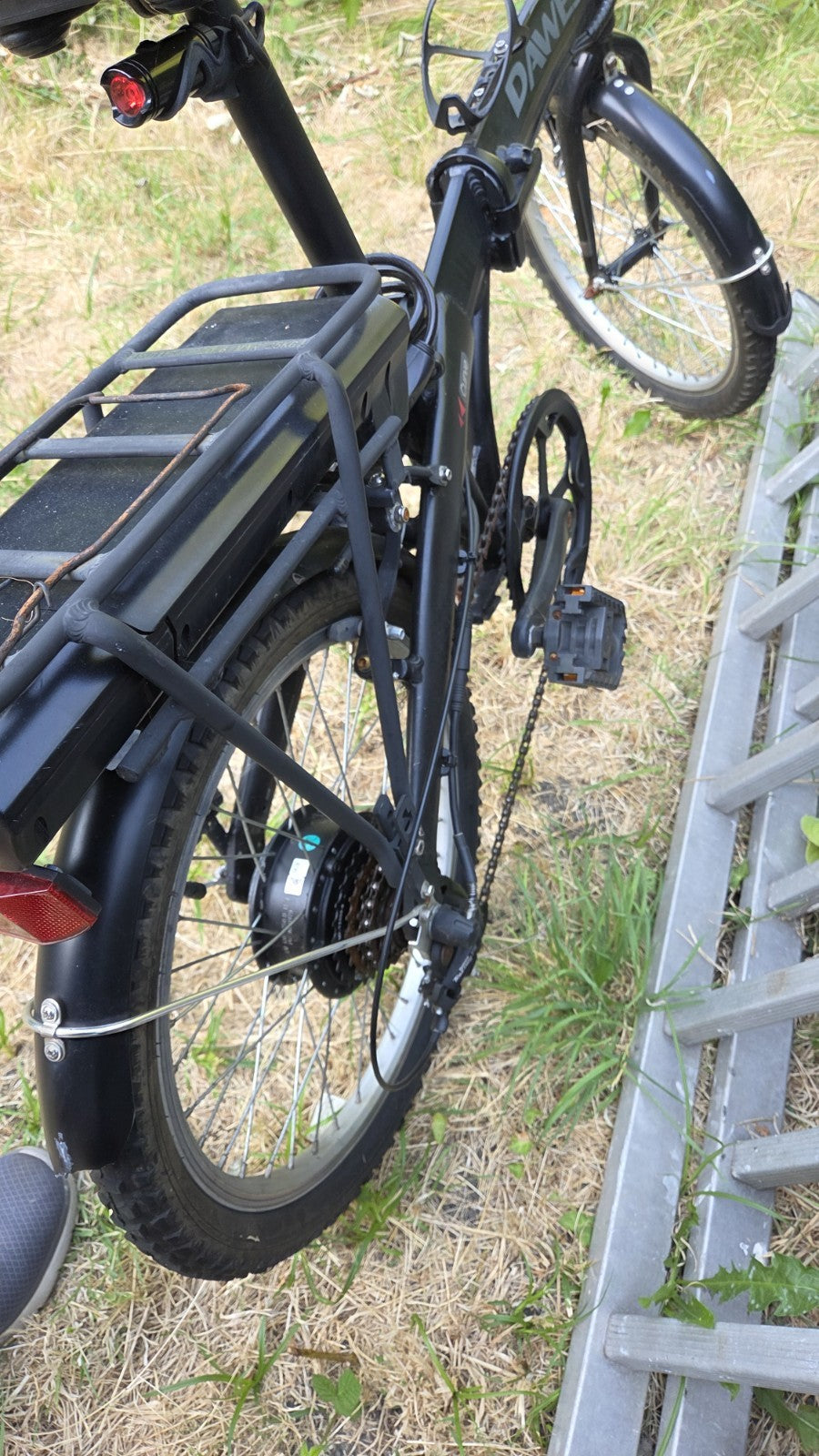 Dawes Curve 20in Folding Bike Black Rear Rack Mudguards