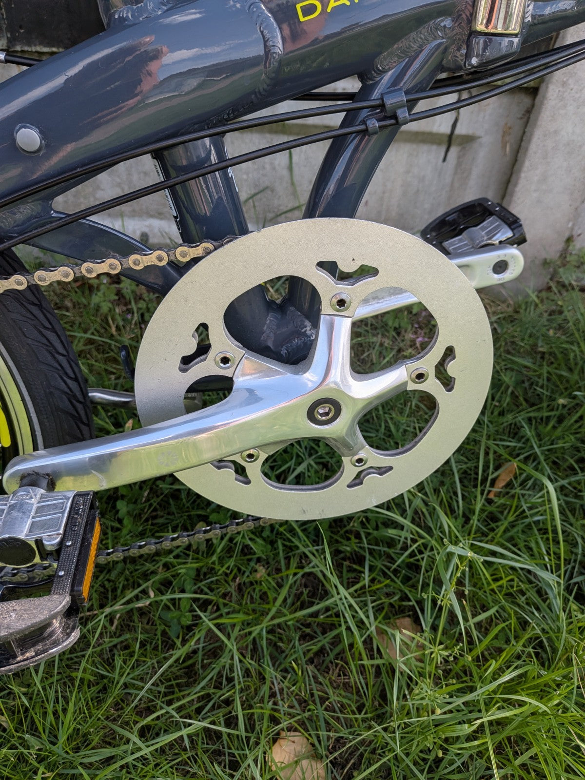 Dahon Mu P27 Folding Bicycle,27 Gears,20" Wheels,Carry Bag.Warehouse Find.2 Of 2