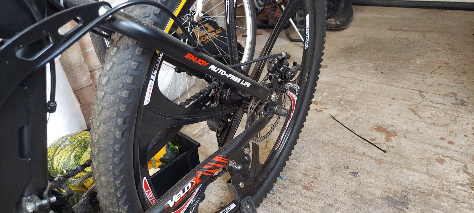 RODE ONLY TWICE FOLDING MOUNTAIN BIKE 21 SPEED MEN's