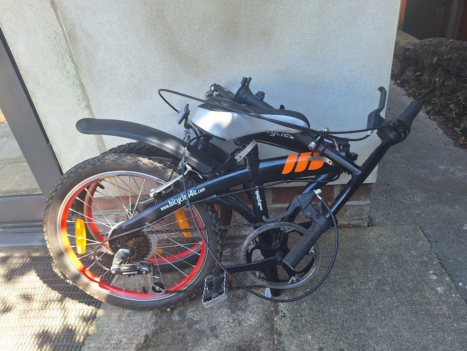 Bicycles4u Folding Bike + Padded Carry Case (Ridden Twice!)