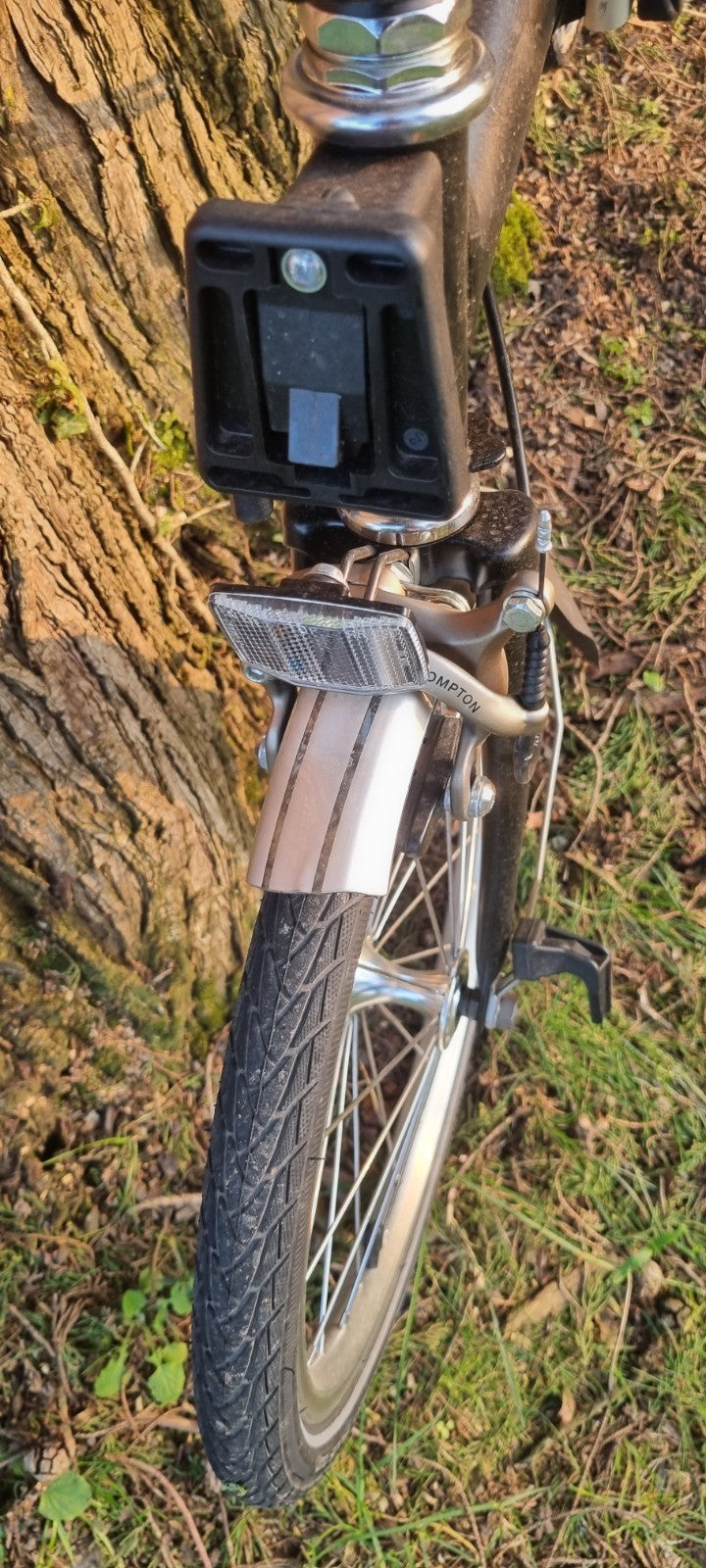 2 Brompton M6R 17  Black Folding Bikes 2017 Black – 6 Speed Excellent