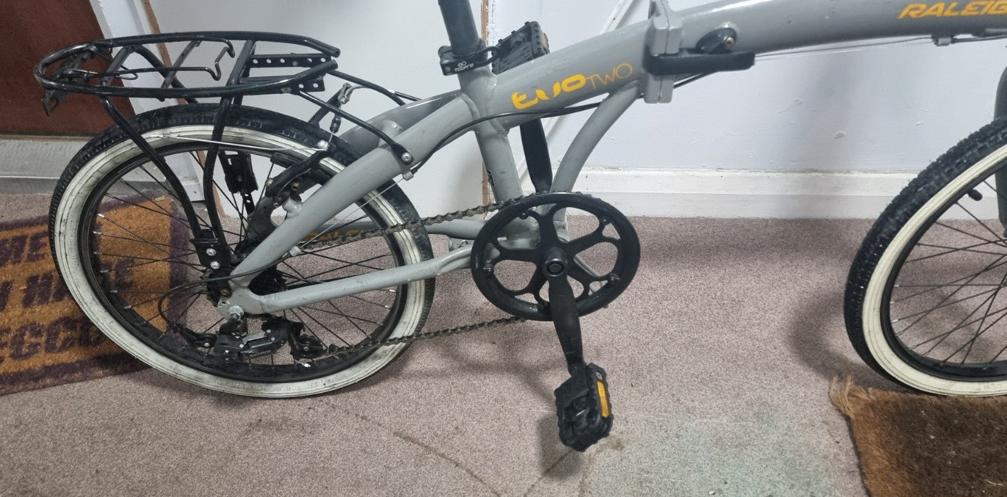 Raleigh Evo 20in Folding Bike Grey/Black Small Flat Bar Rear Rack