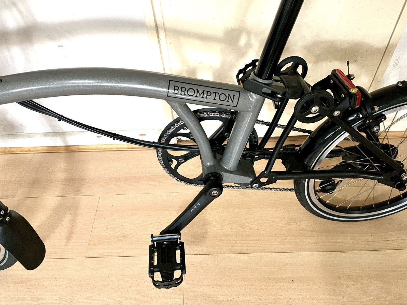 Brompton P Line 2023 4-Speed, Storm Grey, Mid Handlebar