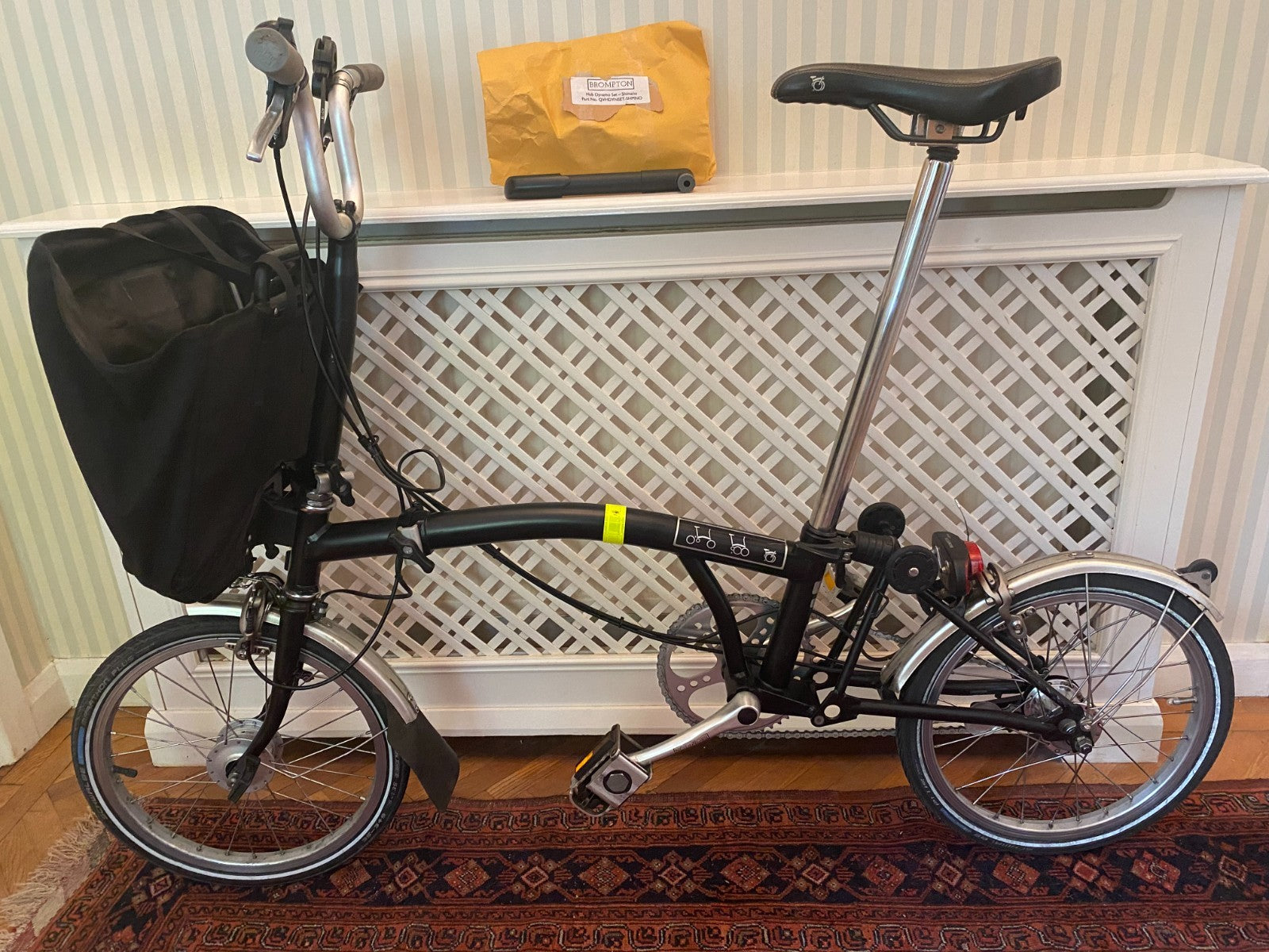 Brompton Folding Bike 3-speed, Black, Dynamo lighting