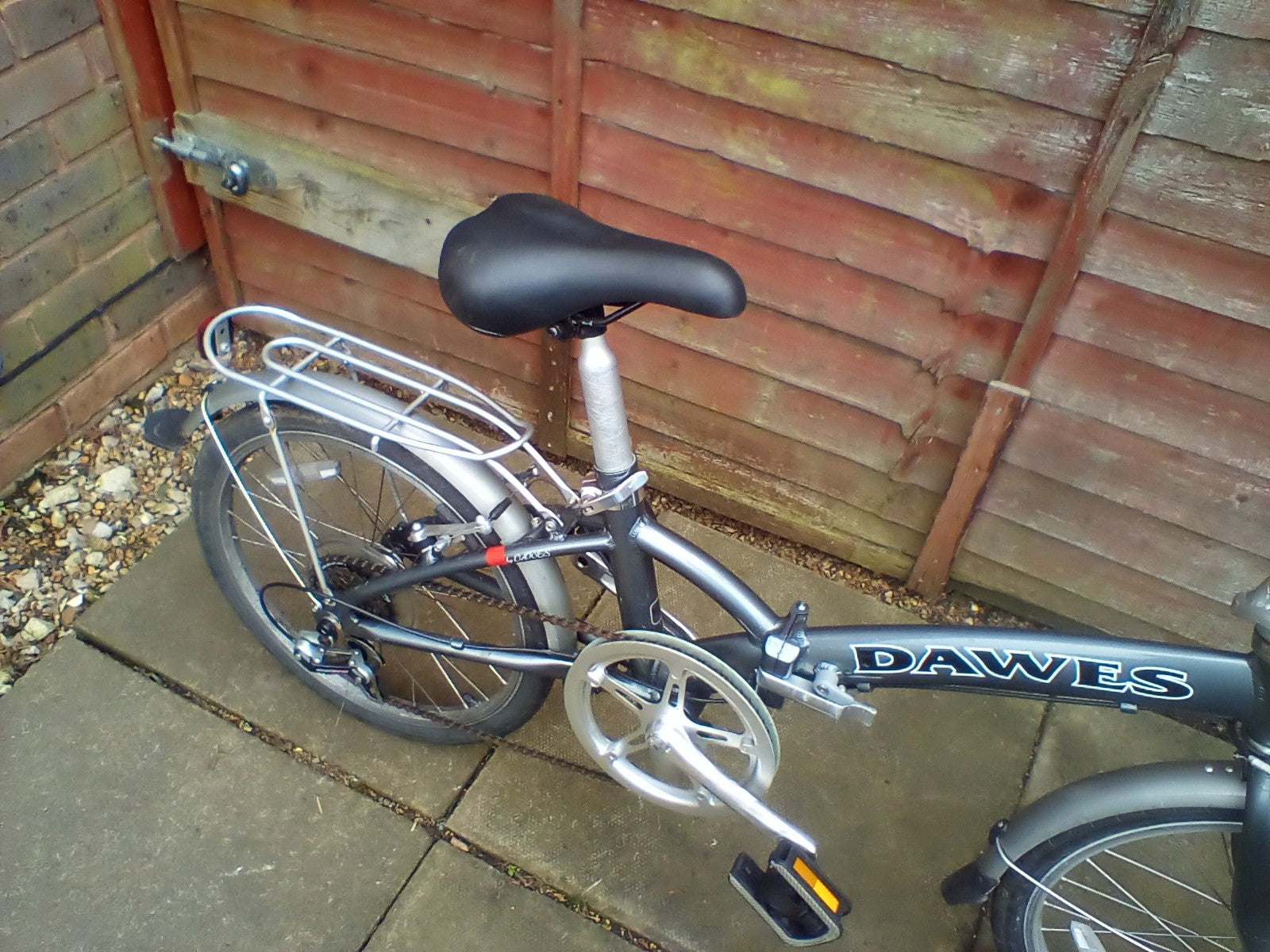 Dawes folding bike 6 gears 20 in wheels  used